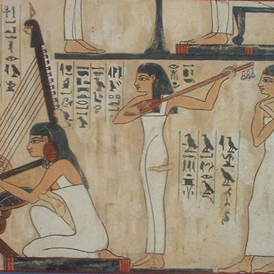 Mujeres tocando música en mural egipcio