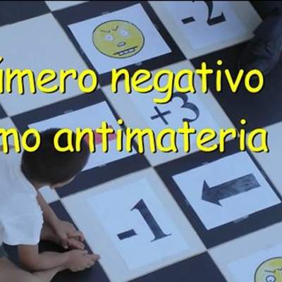 Número negativo como antimateria