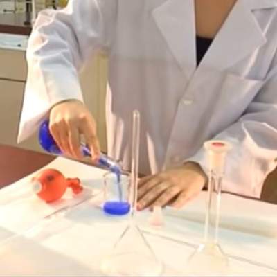 Técnicas básicas de laboratorio: preparación de disoluciones