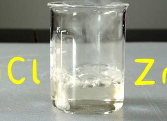 Reacción del Zinc con el Ácido Clorhídrico. Reacción Química Redox, de Desplazamiento y Exotérmica.